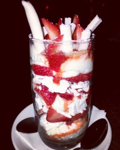 Eton Mess,Classic English Dessert